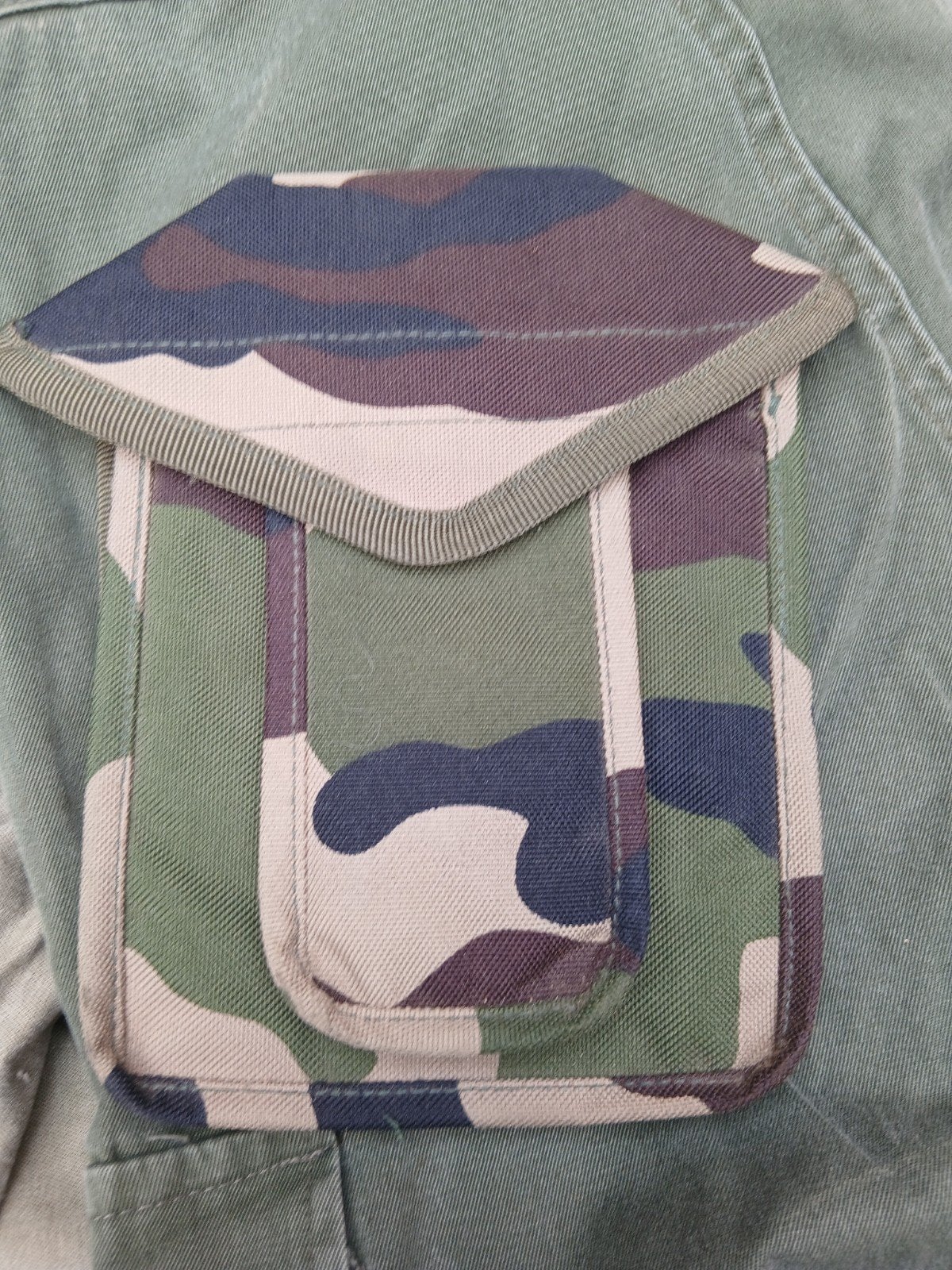 Petite sacoche  camo français., Enlèvement ou Envoi