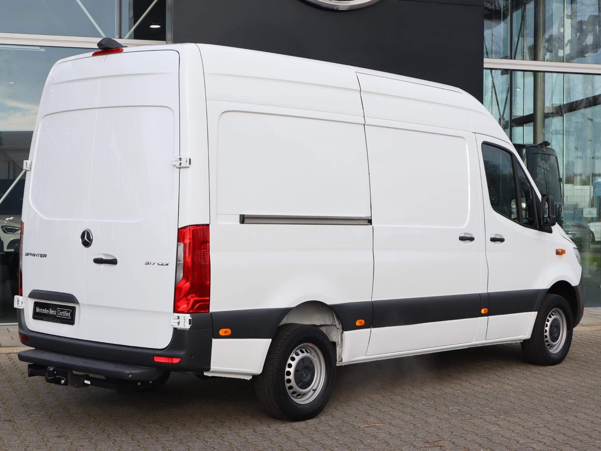 Mercedes-Benz Sprinter 317 CDI L2H2 FACELIFT LED 3.5T TREKHA, Automaat, 4 deurs, Euro 6, 4 cilinders