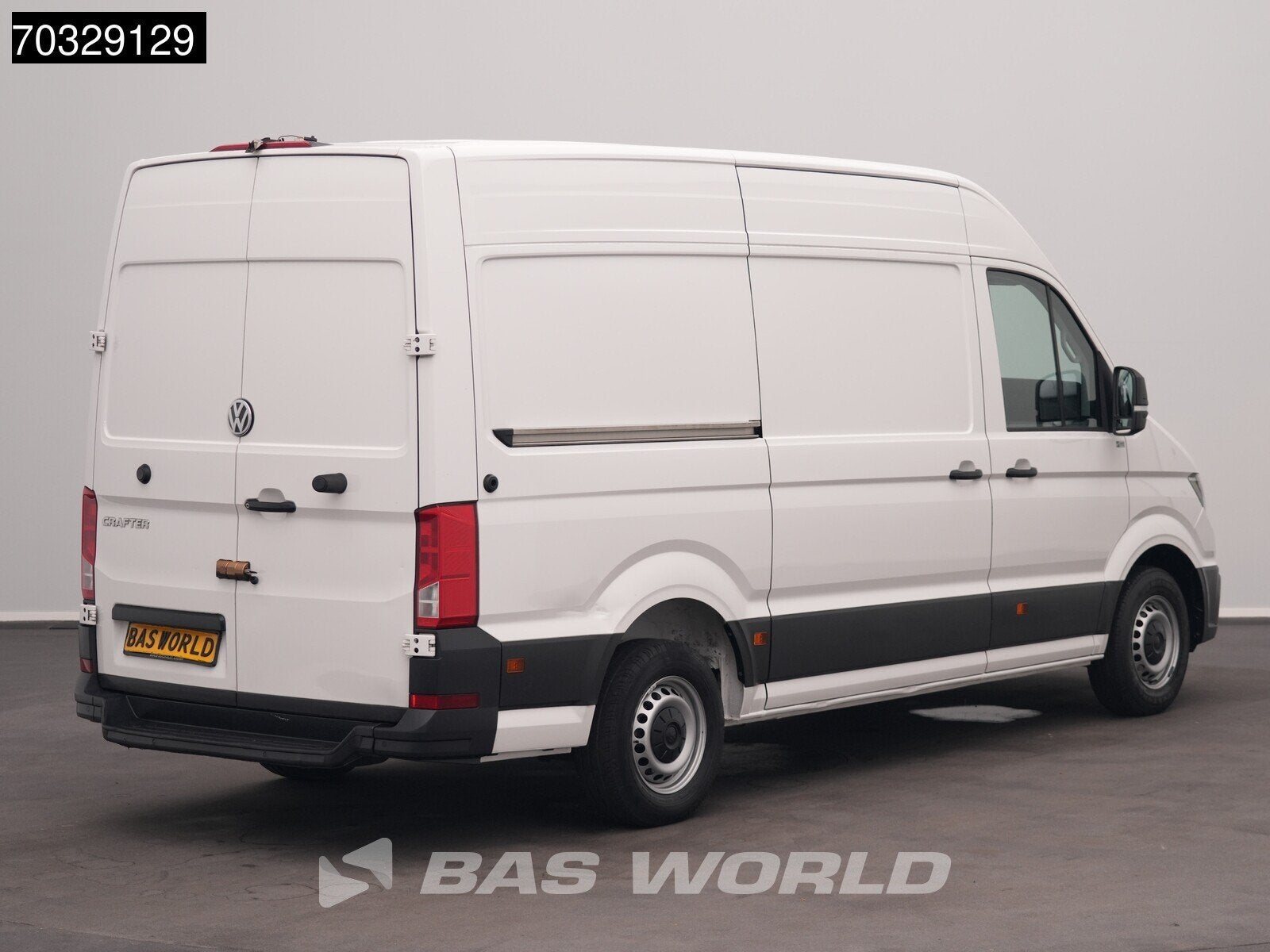 Volkswagen Crafter 140pk Automaat L3H3 Airco Cruise Parkeers, Auto's, Bestelwagens en Lichte vracht, Automaat, Stof, Gebruikt