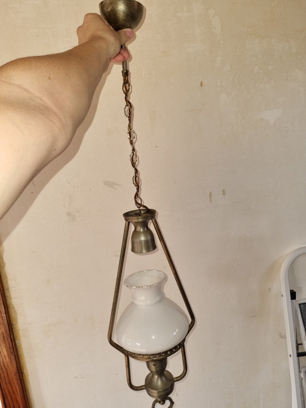 Lampe ancienne, Enlèvement