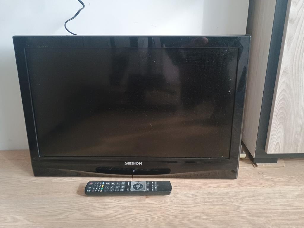 Tv Medion 25 inch (optie muurbeugel), Ophalen