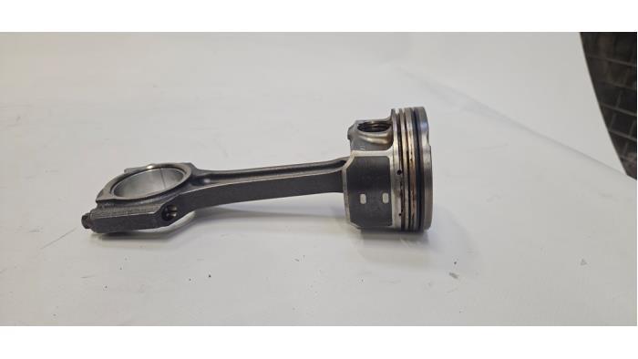 Piston d'un Ford Grand C-Max, -, 3 mois de garantie, -, -