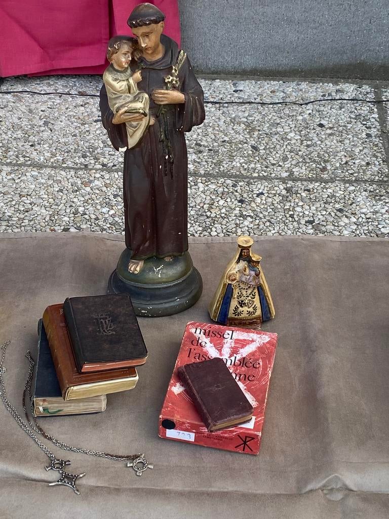 Objets religieux, Collections, Enlèvement, Utilisé