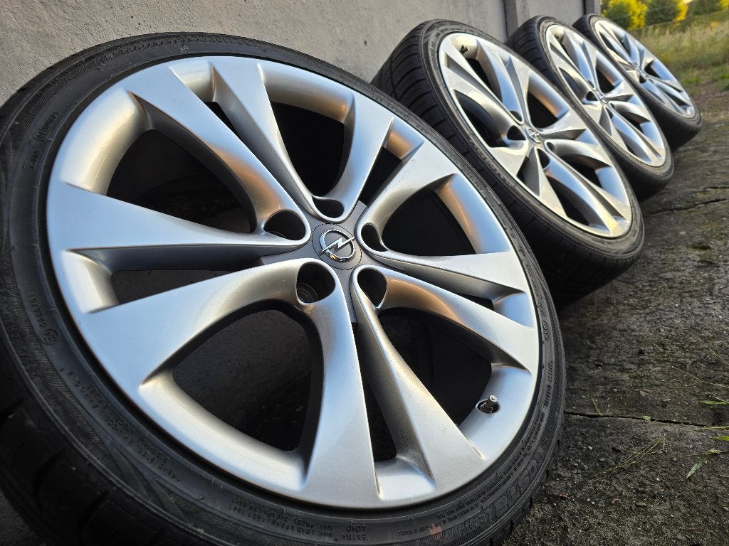 Prachtige 20'' opel insignia opc-line velgen + goede banden, Auto-onderdelen, Banden en Velgen, Ophalen, Banden en Velgen, Personenwagen