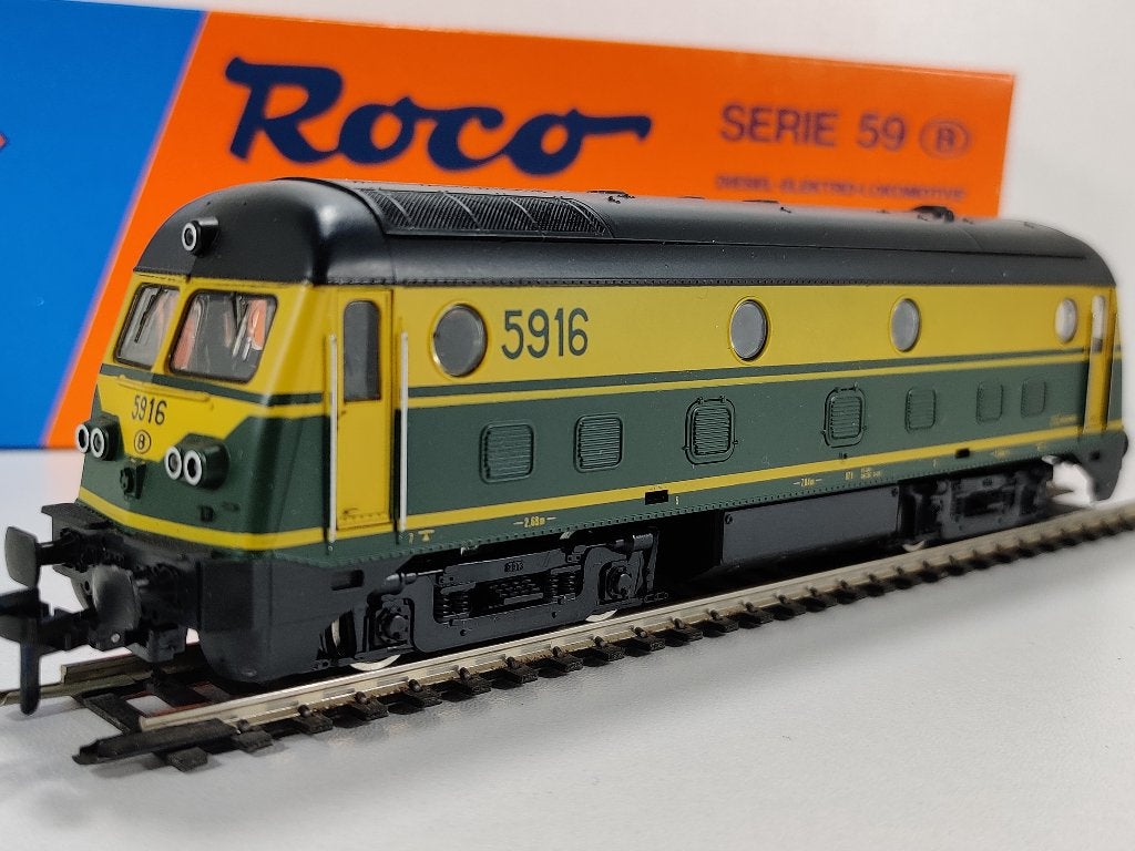 ROCO Dieselloc 04152 B type 59 5916 NMBS SNCB, Gebruikt, Ophalen of Verzenden, Roco, Analoog
