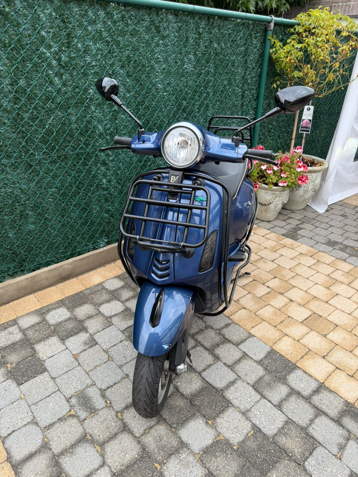 Prachtige vespa primavera, Fietsen en Brommers, Scooters | Vespa, Ophalen, Zo goed als nieuw, Elektrisch