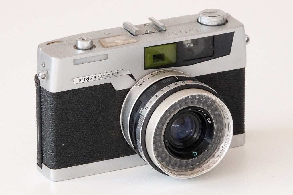Caméra PETRI, TV, Hi-fi & Vidéo, Appareils photo analogiques, Enlèvement ou Envoi, Utilisé, Compact, Autres Marques