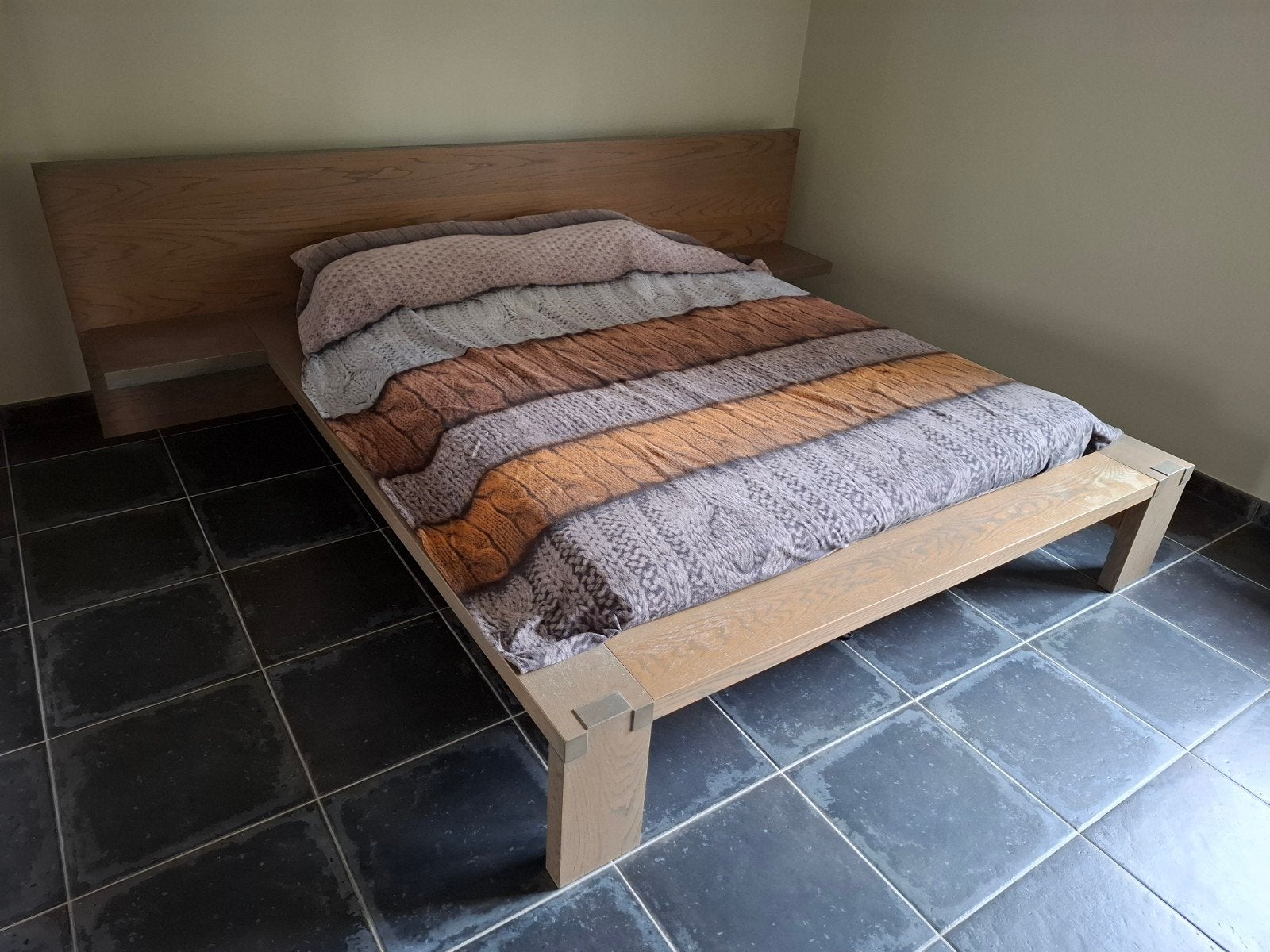 Bed eiken uitvoering, Huis en Inrichting, Slaapkamer | Complete slaapkamers, Ophalen