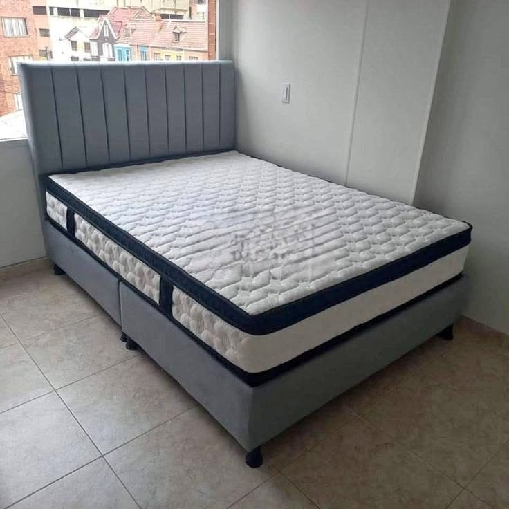 Lit avec matelas — Paiement à la livraison, Envoi, Neuf, Deux personnes, Autres couleurs