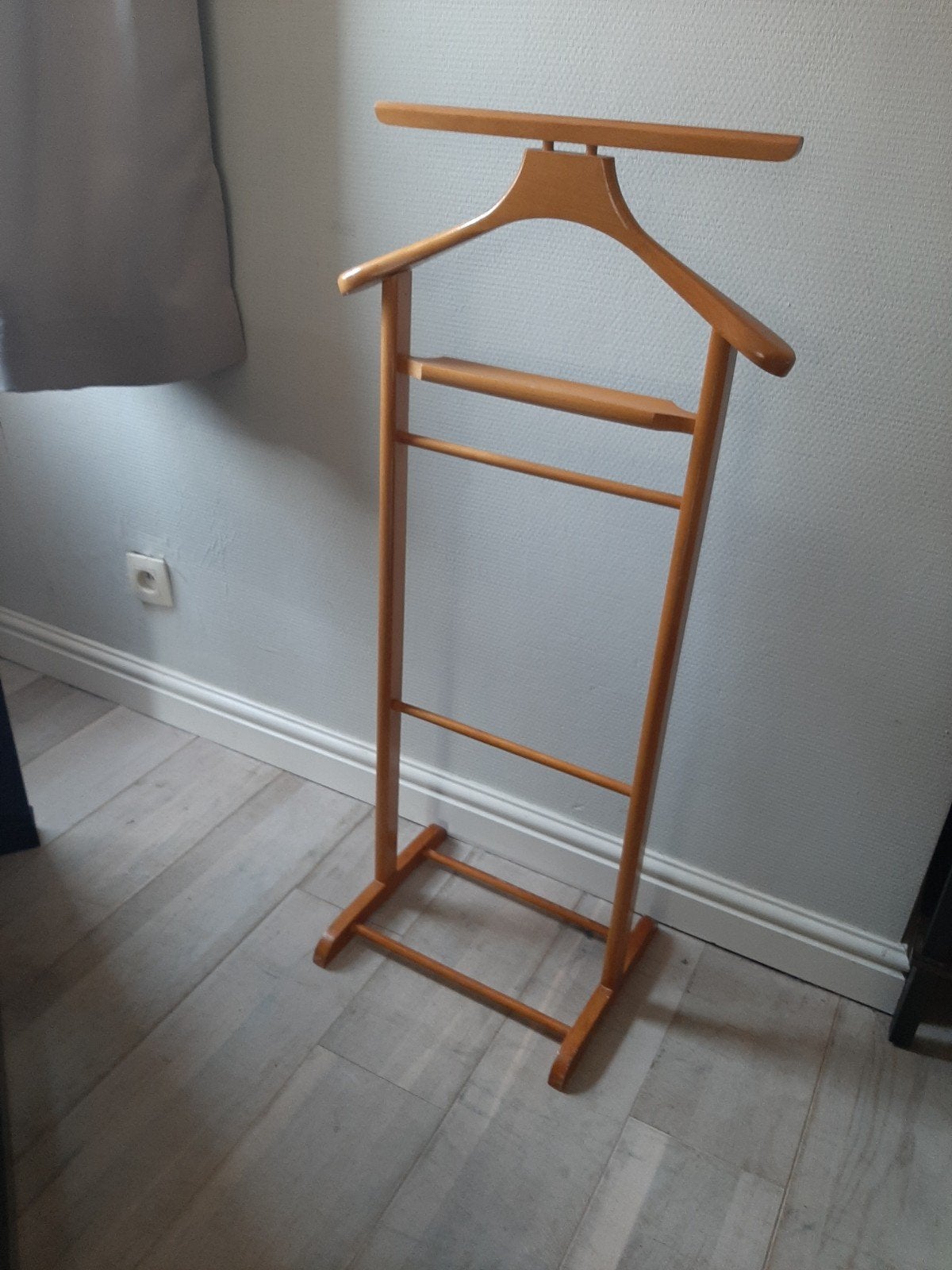 Kleding houder/staander, Ophalen