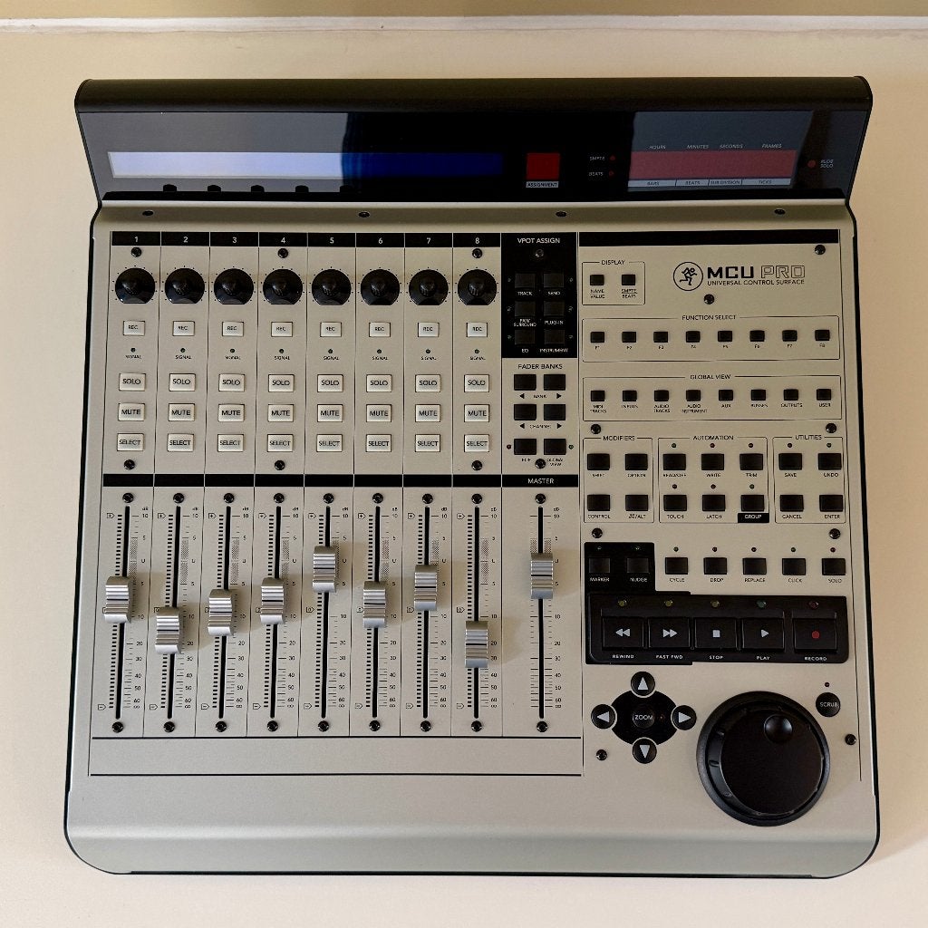 Mackie MCU Pro (Control Universal Pro) — DAW-controller, Ophalen, Zo goed als nieuw, Audio