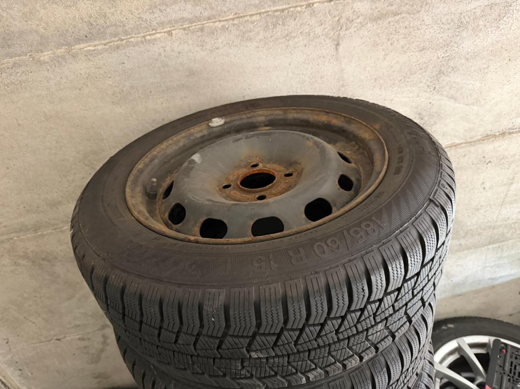 15 inch stalen velgen + nieuwe banden, Auto-onderdelen, Ophalen, Gebruikt, 15 inch, Banden en Velgen