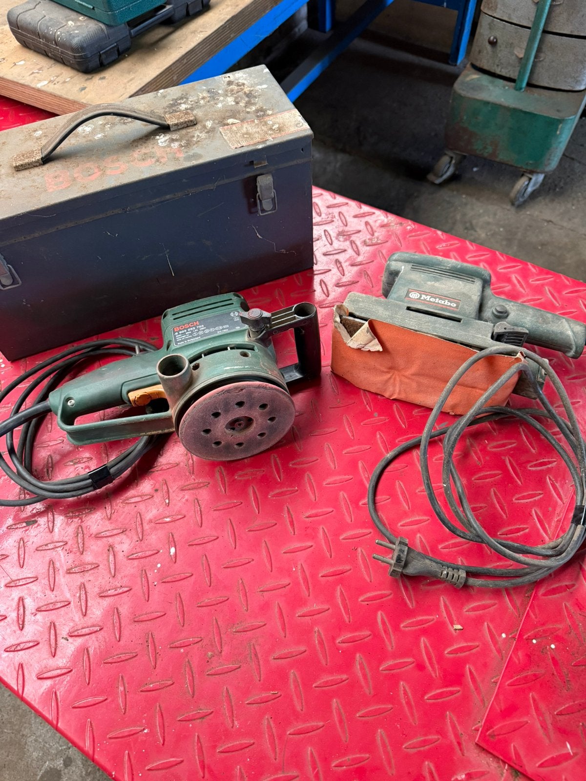 2x schuurmachine, Doe-het-zelf en Bouw, Ophalen