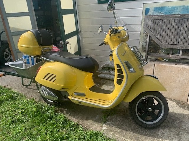 Vespa GTS 125 – 2010 – 29 737 km – Très équipée, Scooter, Occasion, Jusqu'à 11 kW, Particulier