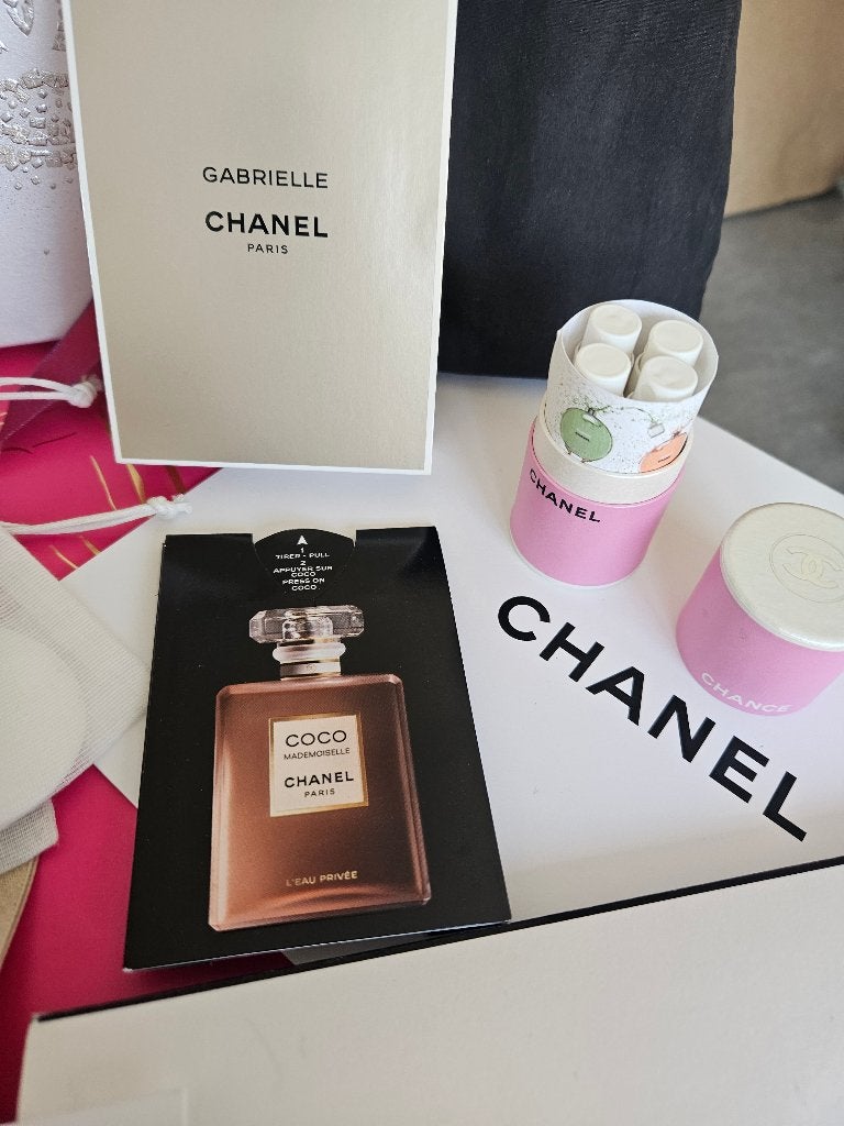 Collection Chanel, Bijoux, Sacs & Beauté, Beauté | Parfums, Envoi