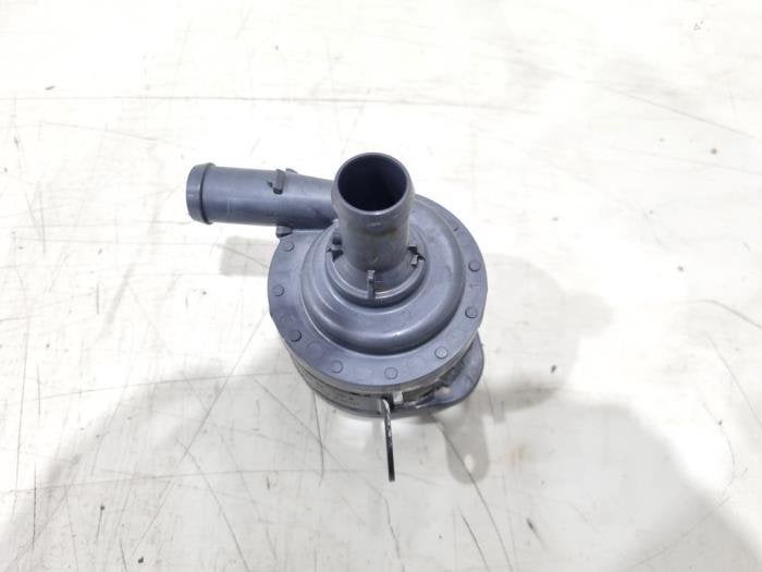 Extra waterpomp van een Volvo S90, Gebruikt, -, -, Ophalen of Verzenden