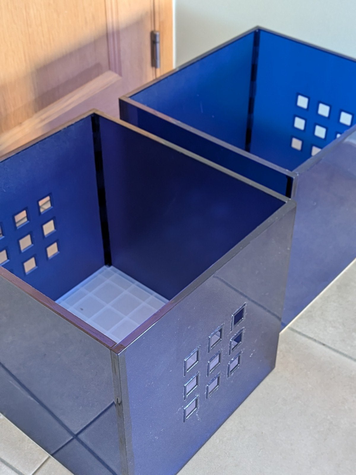 2 blauwe IKEA LEKMAN opbergbakken, Ophalen