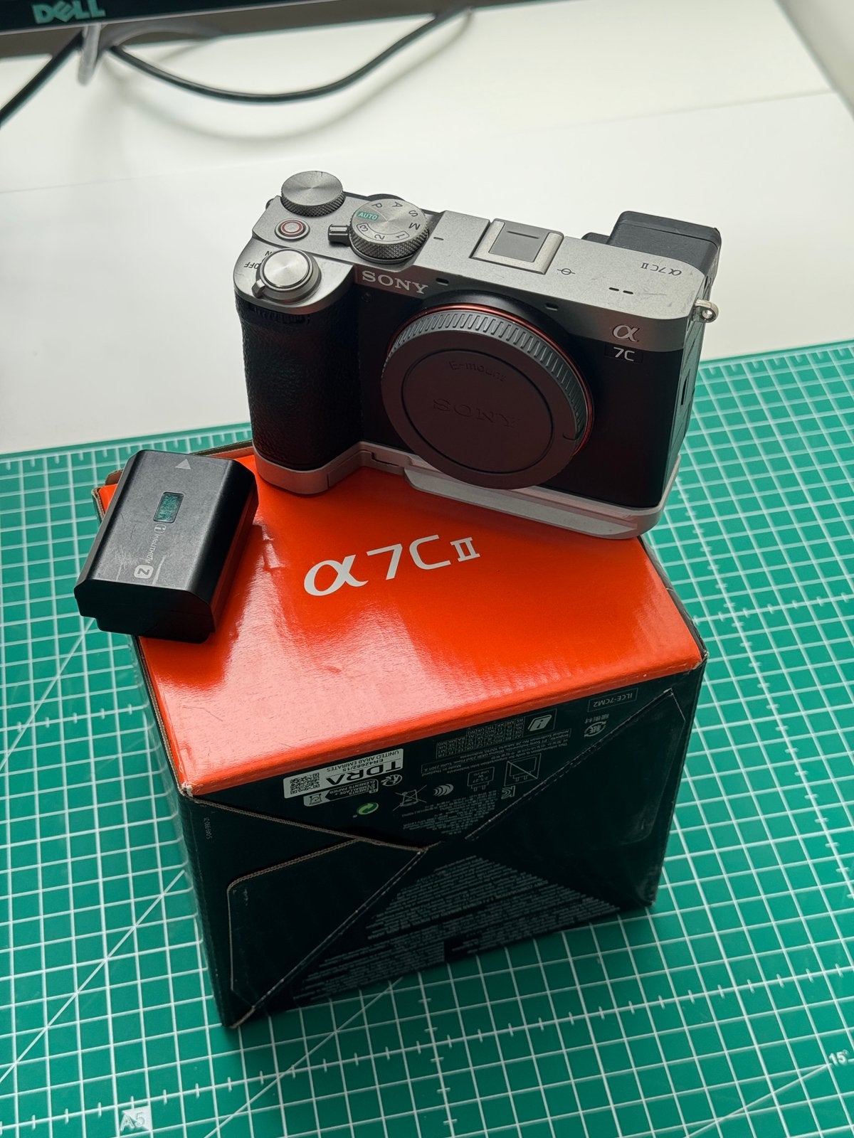 Sony Alpha a7C II met 1631 shuttercount, Ophalen of Verzenden, Zo goed als nieuw, Grip, Sony