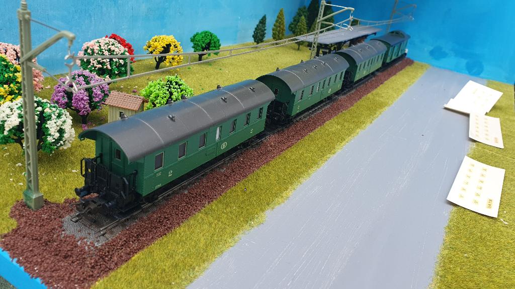 Märklin H0 4 x wagons NMBS/SNCB, Hobby en Vrije tijd, Wisselstroom, Treinset, Nieuw, Ophalen of Verzenden