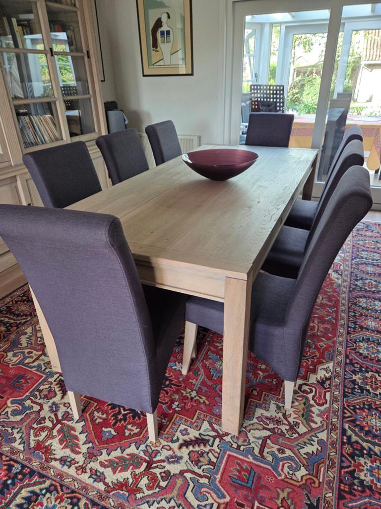 Massieve eiken tafel en 8 stoelen, Huis en Inrichting, Complete eetkamers, Ophalen