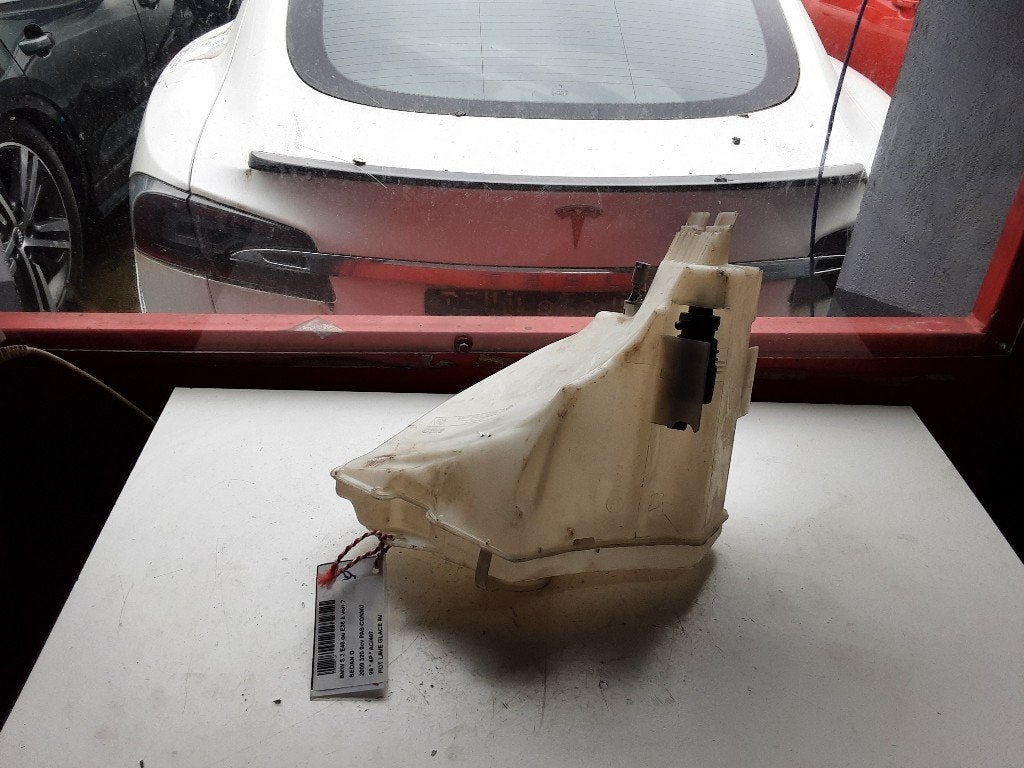 LAVE-GLACE RESERVOIR AVANT 3 serie (E46 / 4) (616783628089), Autos : Pièces & Accessoires, Mevr. I. Hauben, Utilisé, BMW, Rue de l'Espoir 34 34
4030  GRIVEGNÉE, BE