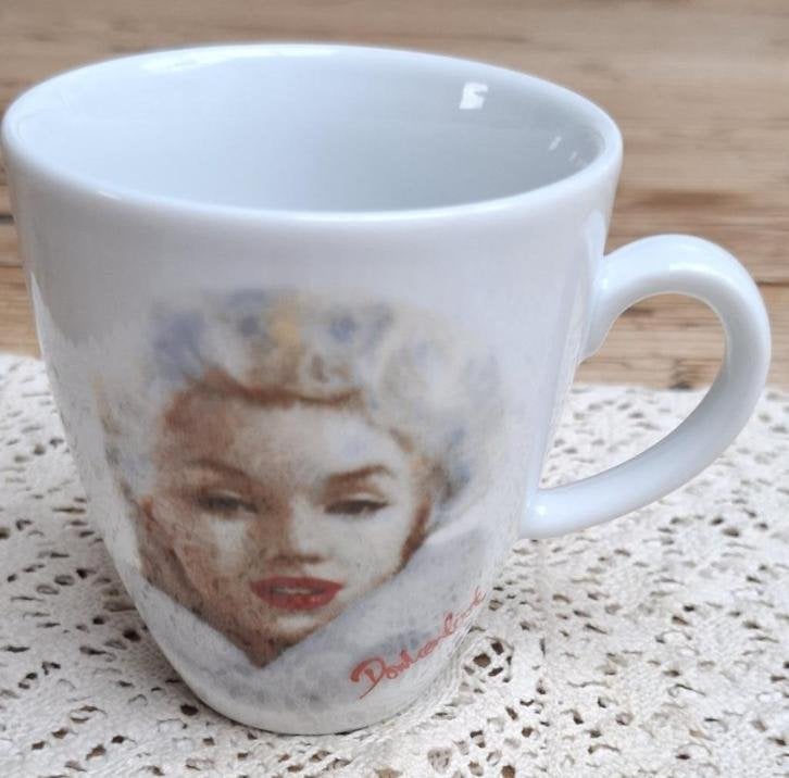 2 Vintage Marilyn Monroe mokjes, Kahla, Poo Poo Pie Doo, -, Comme neuf, Ustensile, -