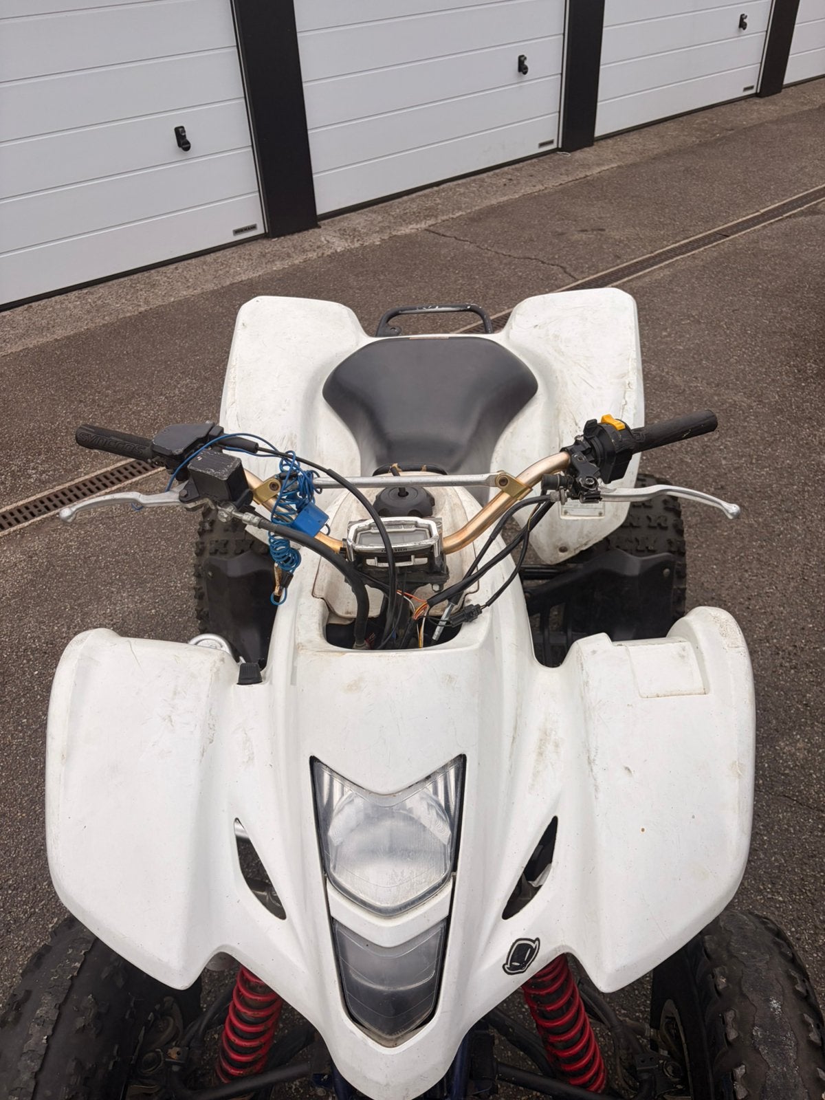 Suzuki ltz400, Motoren