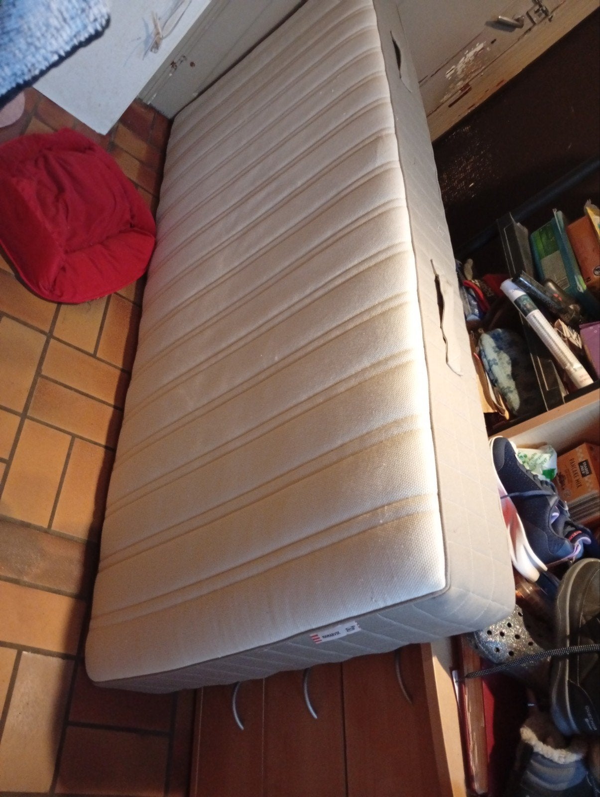matelas une personne a donner, Maison & Meubles, Enlèvement, Utilisé, Une personne, Sommier