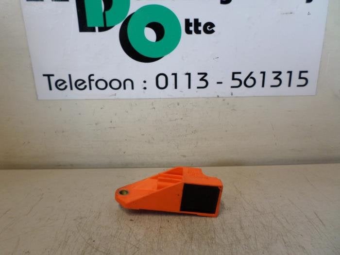 Détecteur airbag d'un Volkswagen Touran (Touran 03-), Volkswagen, -, 3 mois de garantie, Utilisé