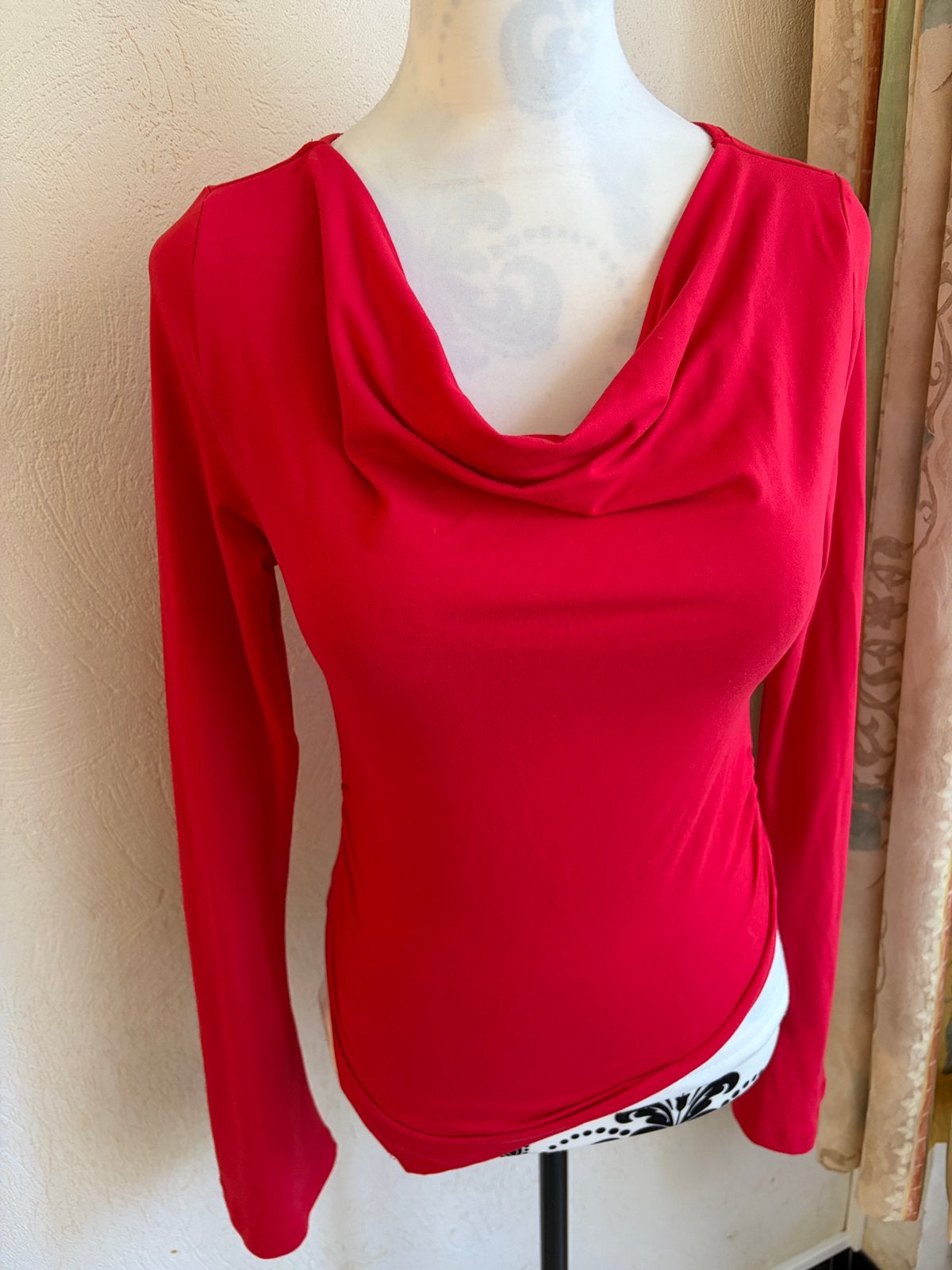 Asymmetrische top met lange mouwen, maat M, Kleding | Dames, Ophalen of Verzenden, Zo goed als nieuw