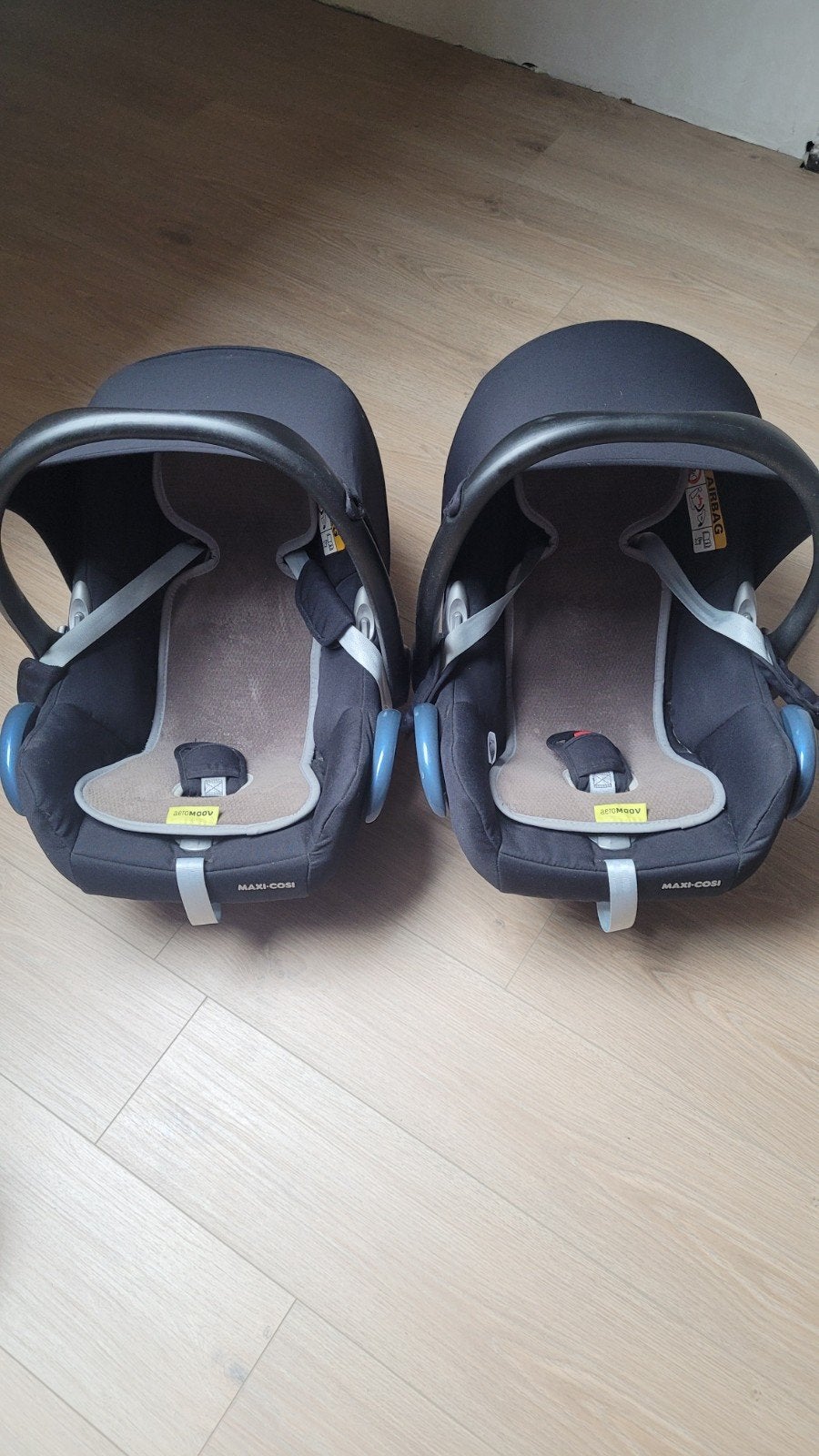 Maxicosi cabrio fix met aeromoov, Ophalen, Zo goed als nieuw, Maxi-Cosi