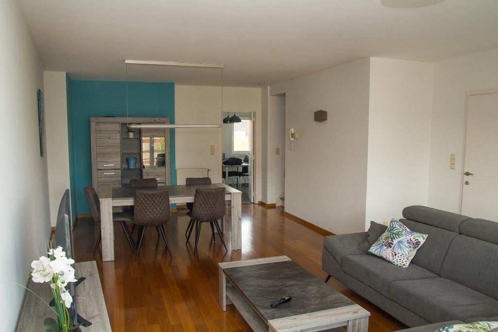 Ruim duplex-appartement met 3 slaapkamers, Immo, Huizen en Appartementen te koop, 3590 Diepenbeek, Verkoop zonder makelaar, 107 kWh/m²/jaar