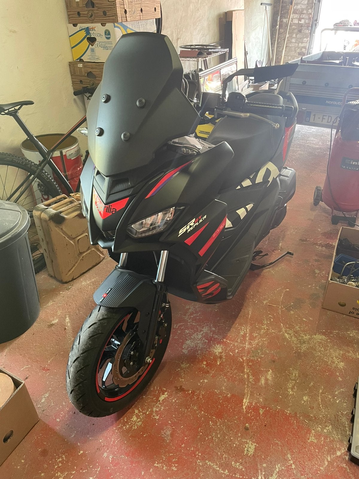 Aprilia sr gt 125cc, Motoren, Scooter, Occasion, Particulier, 11 kW of minder