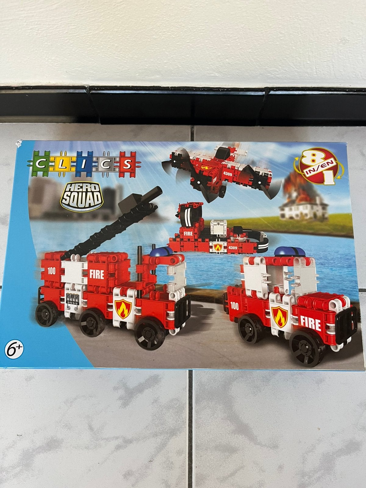 Clics hero squad 8 in 1, Ophalen, Zo goed als nieuw