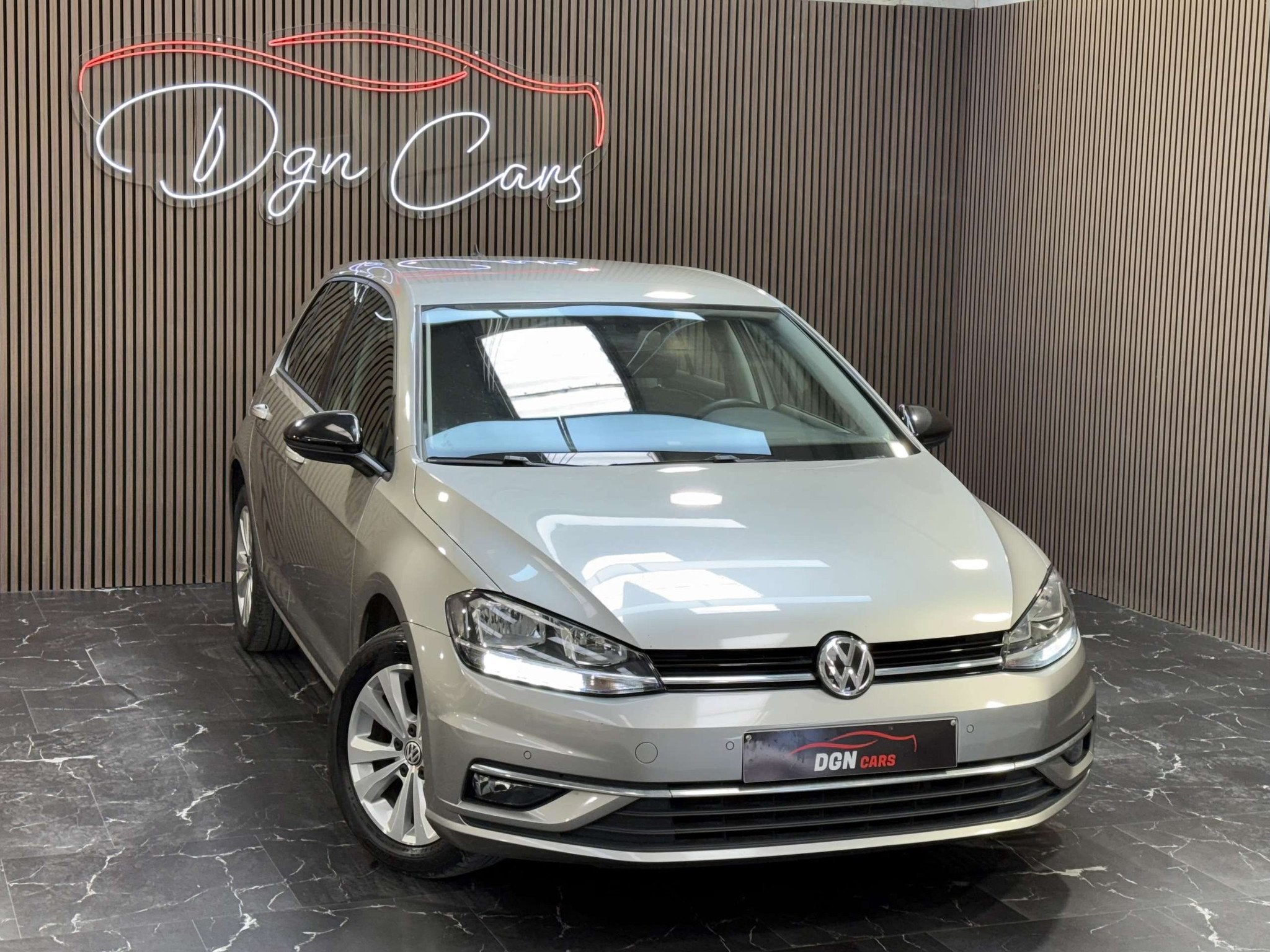 Volkswagen Golf Golf 1.0 TSI BMT Join (bj 2017), Auto's, Stof, Gebruikt, Bedrijf, 5 deurs