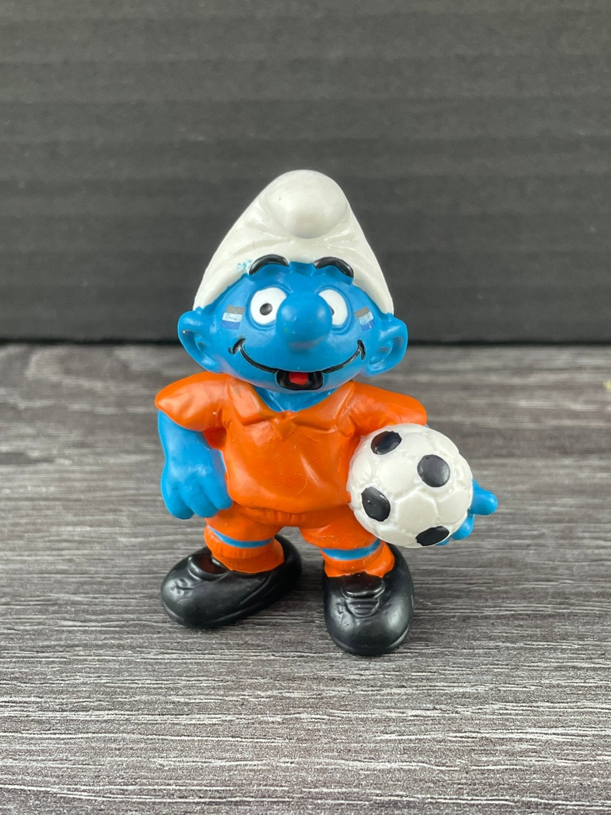 Smurf voetballer oranje, Verzamelen, Smurfen, Ophalen of Verzenden, Zo goed als nieuw