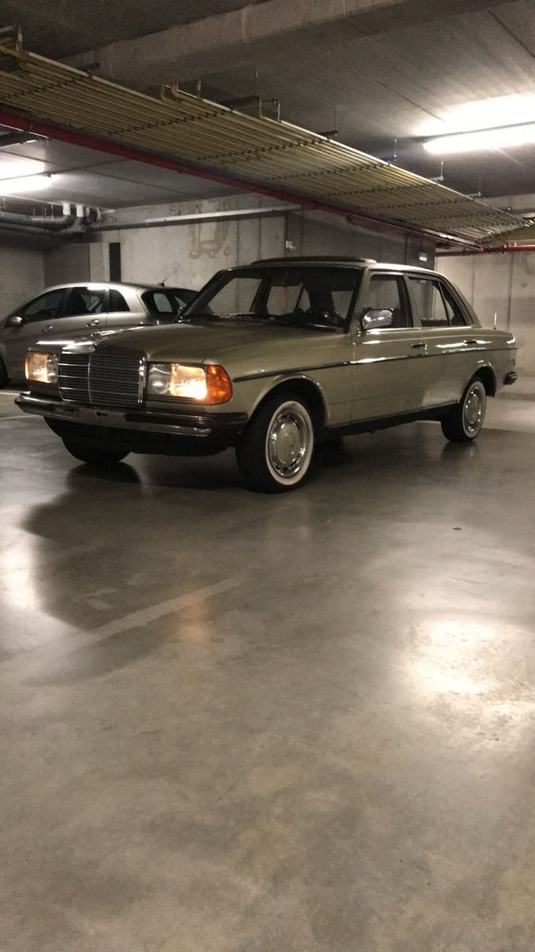 Mercedes oldtimer 230 w123, foto 4