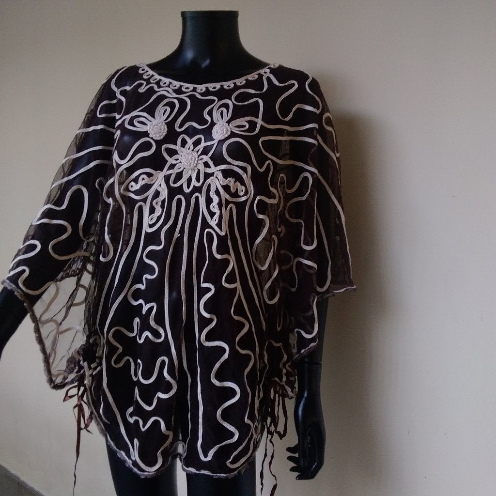 Joli chemisier transparent, Doorschijnende blouse, Envoi, Comme neuf