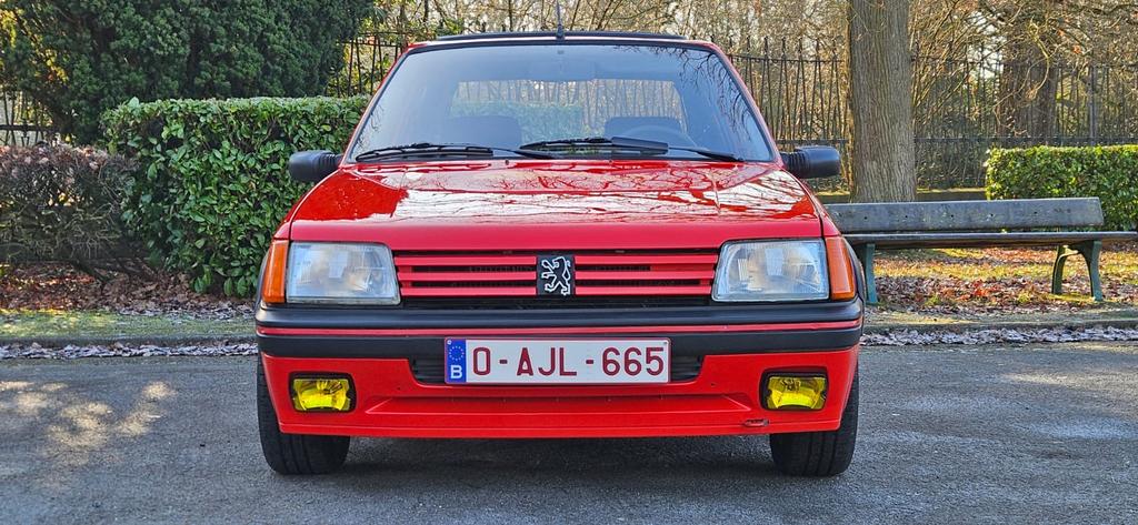 Peugeot 205 gti de 1986, Auto's, Peugeot, Stof, Zwart, 4 cilinders, Bedrijf
