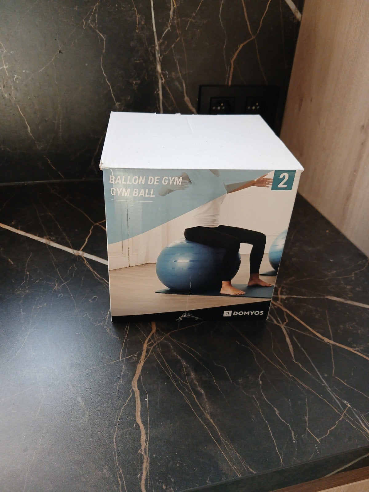 Le ballon de sport bleu robuste DOMYOS taille 2 mesure 65 cm, Enlèvement, Neuf, Dos, Balle de fitness