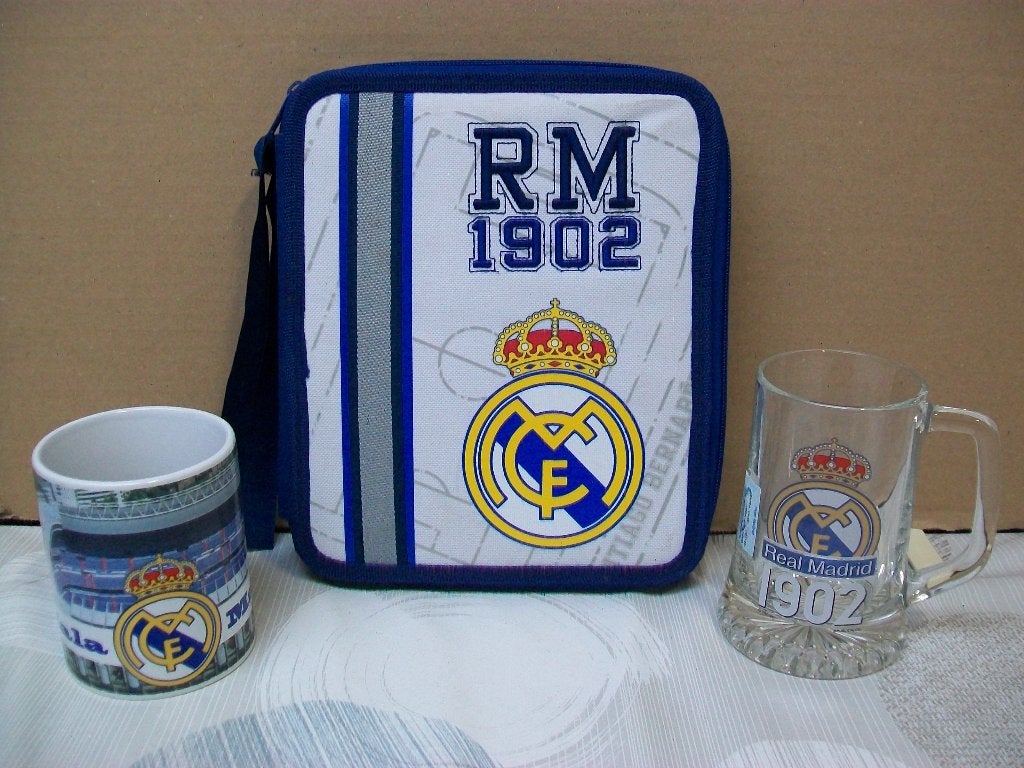 Real Madrid CF - Bernabéu - Voetbal - Glas - Tas - Mok - Cup, Ophalen of Verzenden, Gebruikt, Overige typen