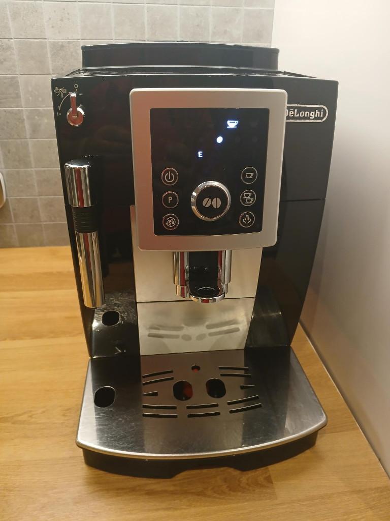 Machine a café delonghi broyeur ( réparation ), Electroménager, Cafetières, Utilisé, Café moulu, Café en grains, Machine à espresso