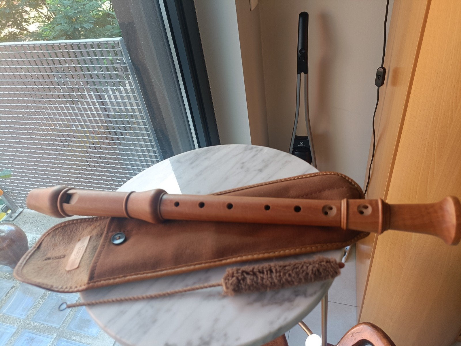 Flûte KÜNG SWISS made. 1960/70. Bois Poirier 47 cm de long., Enlèvement ou Envoi