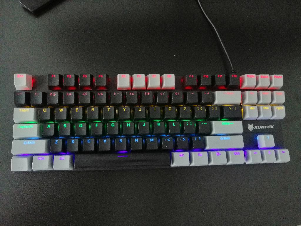 Clavier de jeu RGB Mechanical — Prix en magasin: 40€, Informatique & Logiciels, Claviers, Enlèvement ou Envoi, Xunfox, Comme neuf