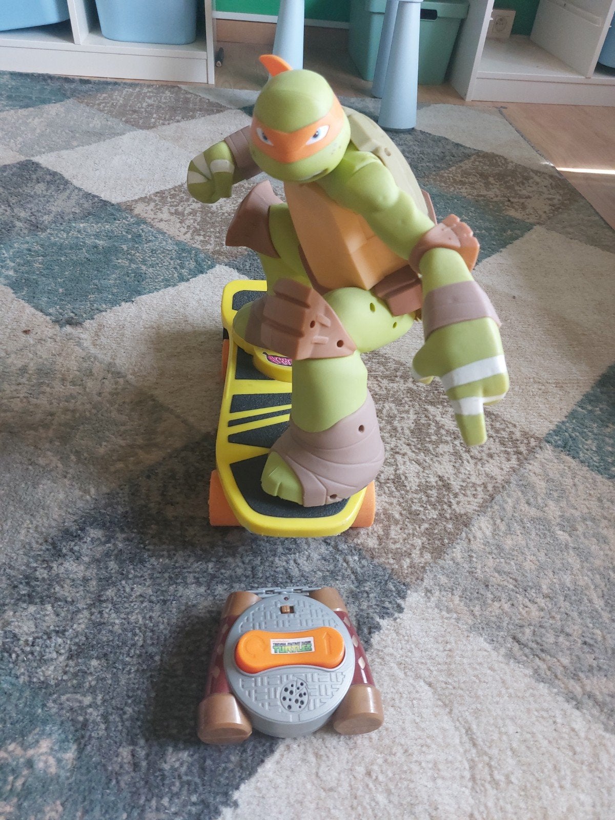 Teenage Mutant Ninja Turtles rc skateboarding Michelangelo, Kinderen en Baby's, Speelgoed | Actiefiguren, Ophalen