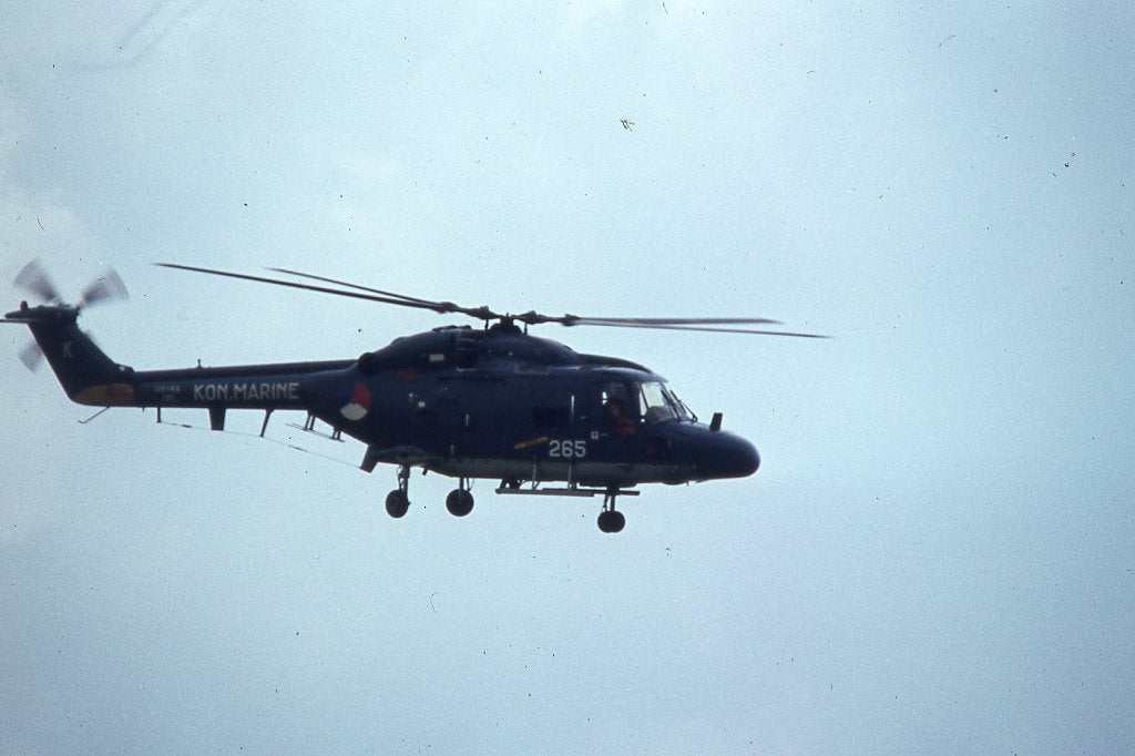 5 diapositives 35 mm - avions et hélicoptères, Envoi