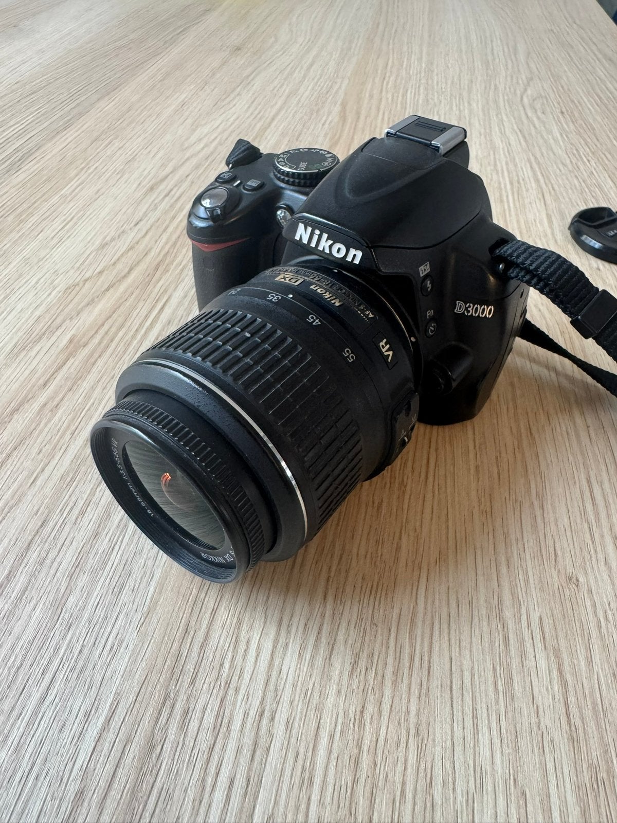 Nikon D3000 - digitale camera, Enlèvement ou Envoi, Comme neuf, Nikon