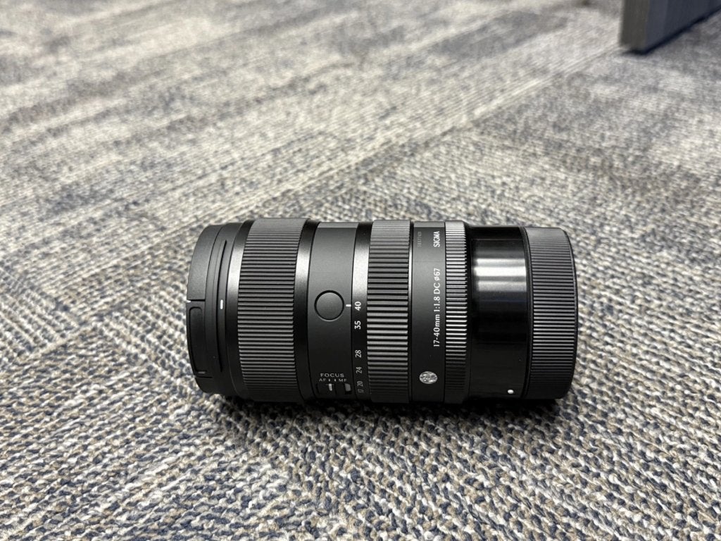 Sigma ART 17-40mm f/1.8, Audio, Tv en Foto, Foto | Lenzen en Objectieven, Ophalen of Verzenden, Gebruikt, Standaardlens, Zoom