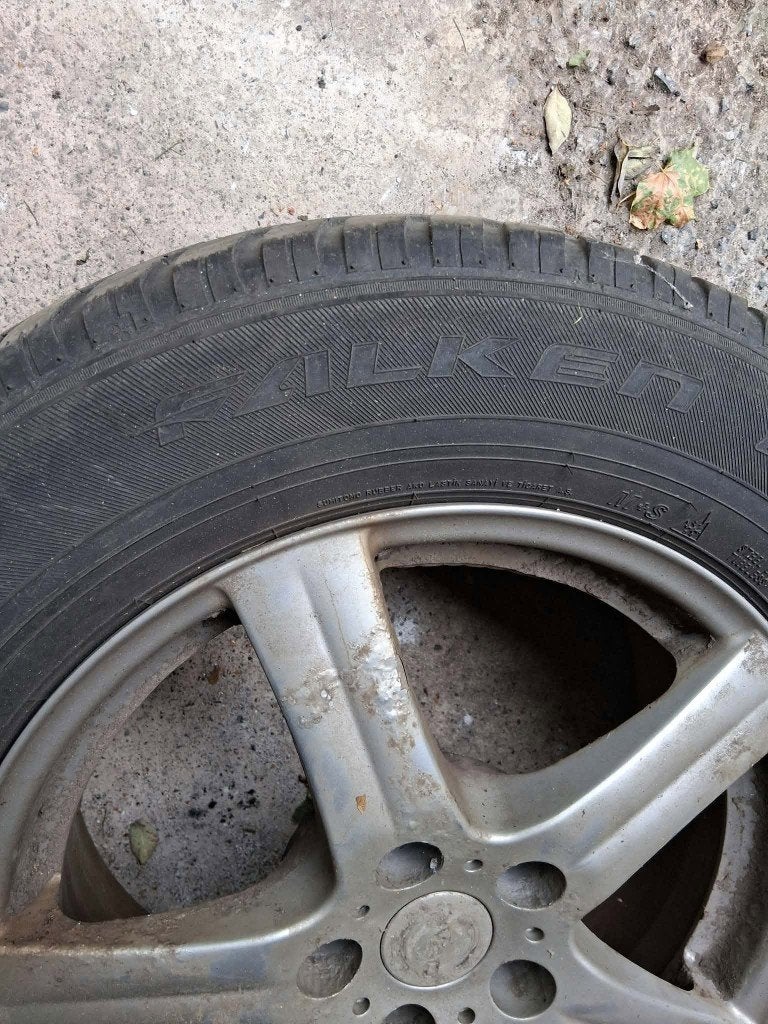 Vends pneus hivers, Autos : Pièces & Accessoires, Pneus hiver, Véhicule de tourisme, Enlèvement, Utilisé