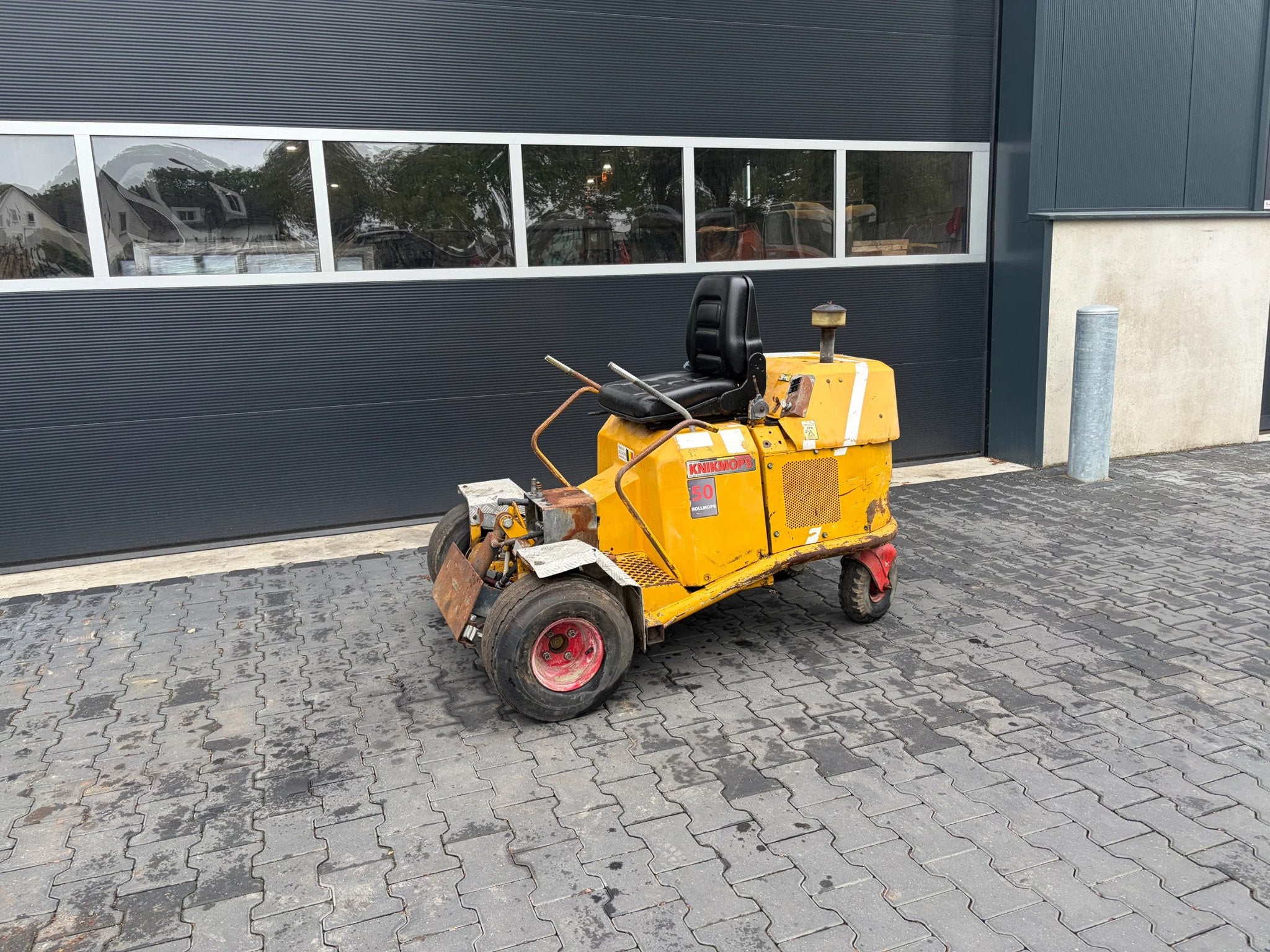 Rollmops knikmops minishovel (année de construction 2015), Articles professionnels, Machines & Construction | Grues & Excavatrices